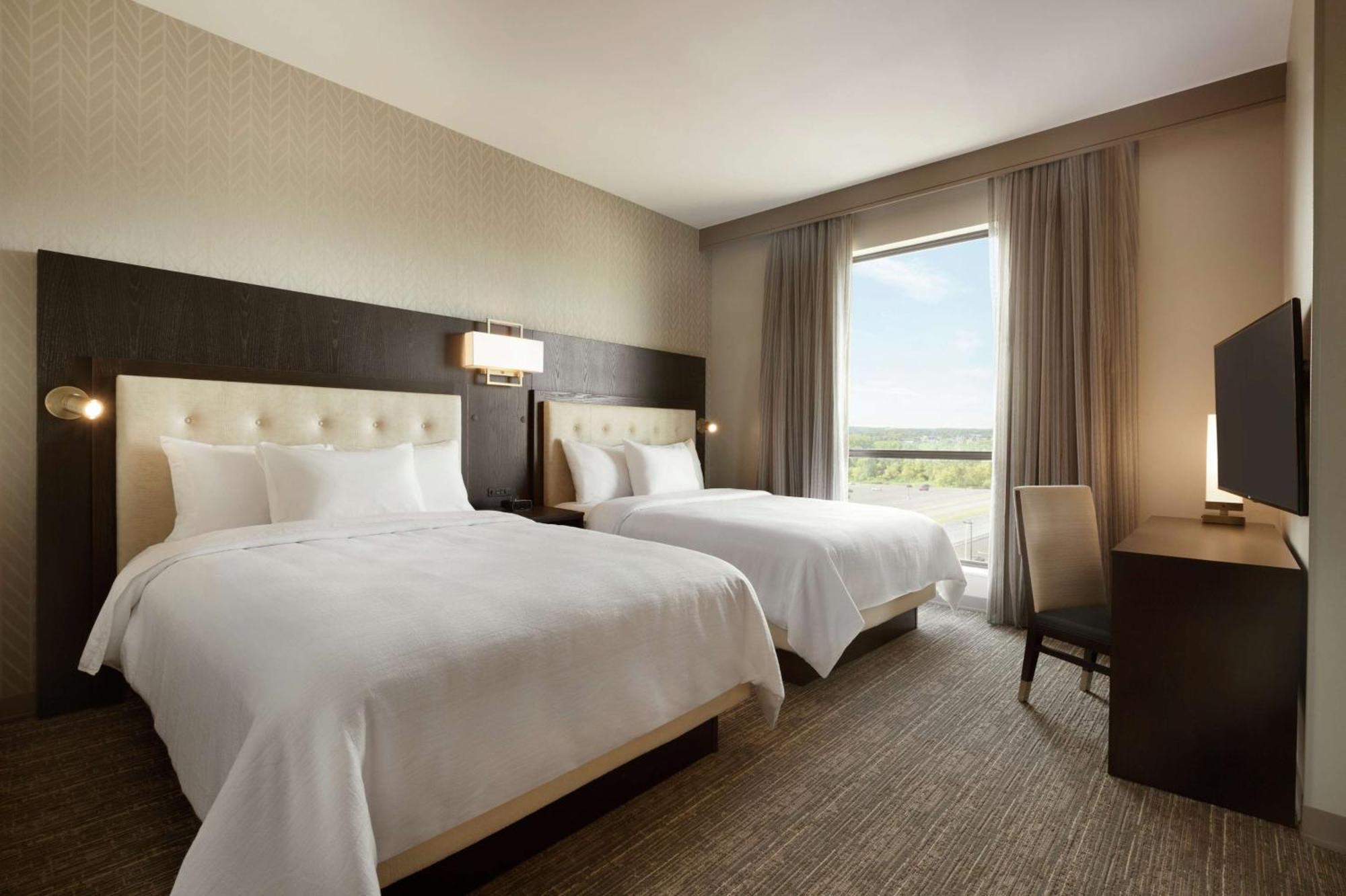 Embassy By Hilton Destiny Hotel 4*