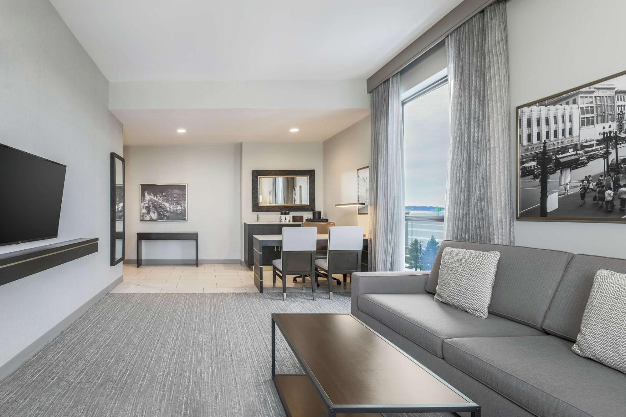 Embassy By Hilton Destiny Usa Syracuse